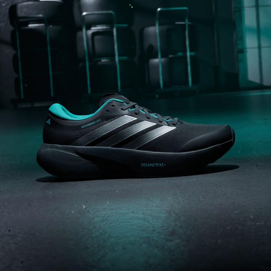 Adidas SUPERNOVA RISE 3 MERCEDES AMG PETRONAS F1 TEAM SCHOENEN - Foto 2