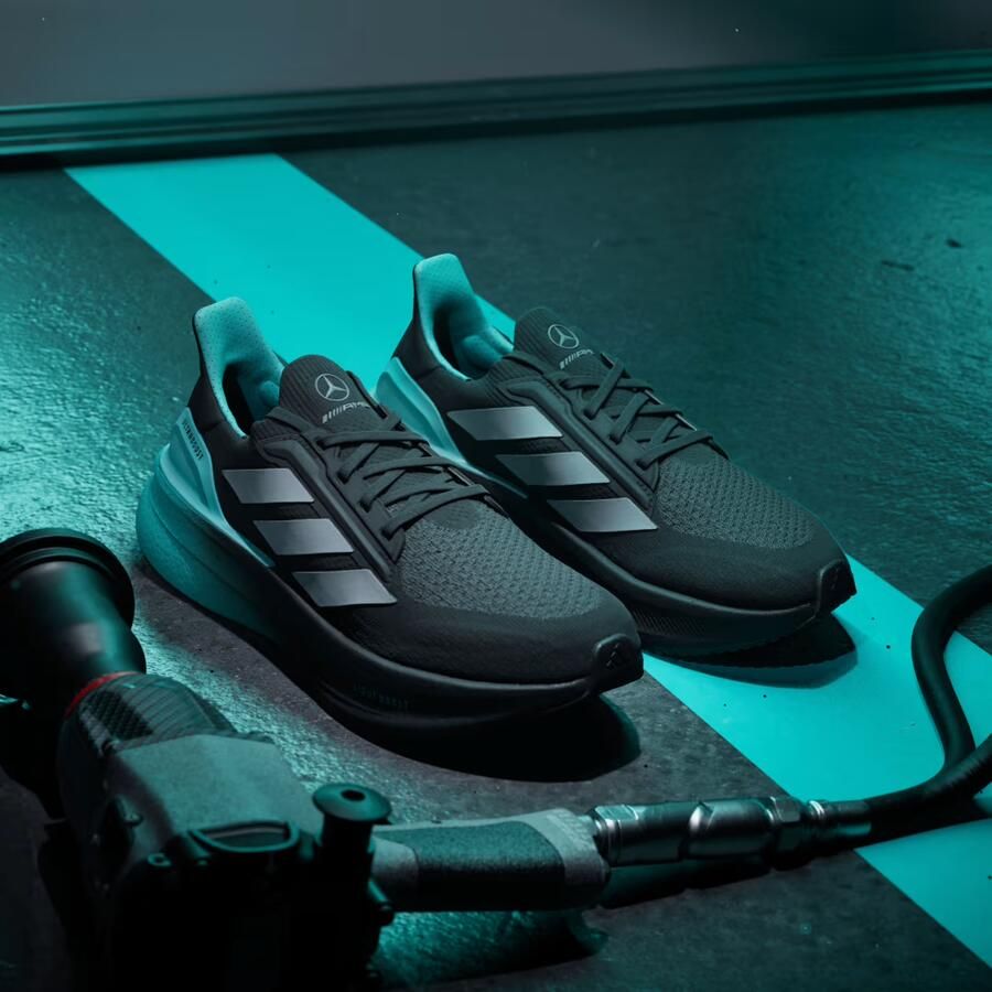 Adidas ULTRABOOST 5 MERCEDES AMG PETRONAS F1 TEAM Schoenen - Foto 4