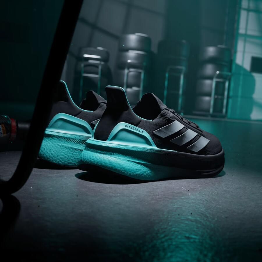 Adidas ULTRABOOST 5 MERCEDES AMG PETRONAS F1 TEAM Schoenen - Foto 5