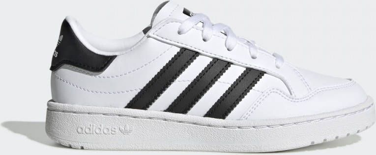 adidas Team Court Schoenen