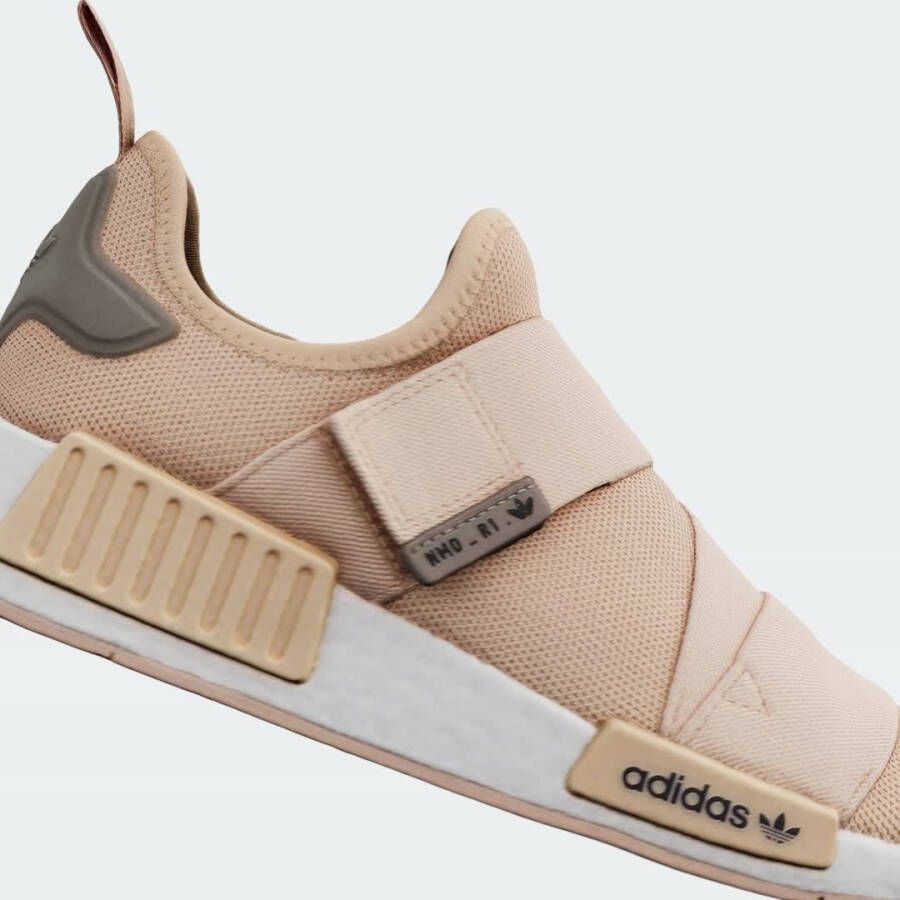 Adidas nmd store r1 con strappi