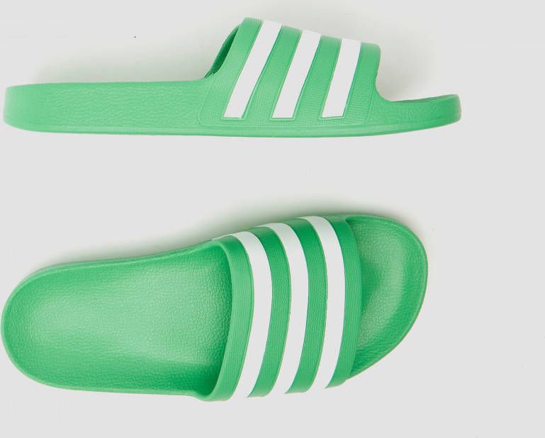 Adidas adilette Aqua Unisex Lichtgroen / Wit maat: 39 1/3 ... Adidas adilette Aqua Unisex Lichtgroen / Wit maat: 39 1/3 ...