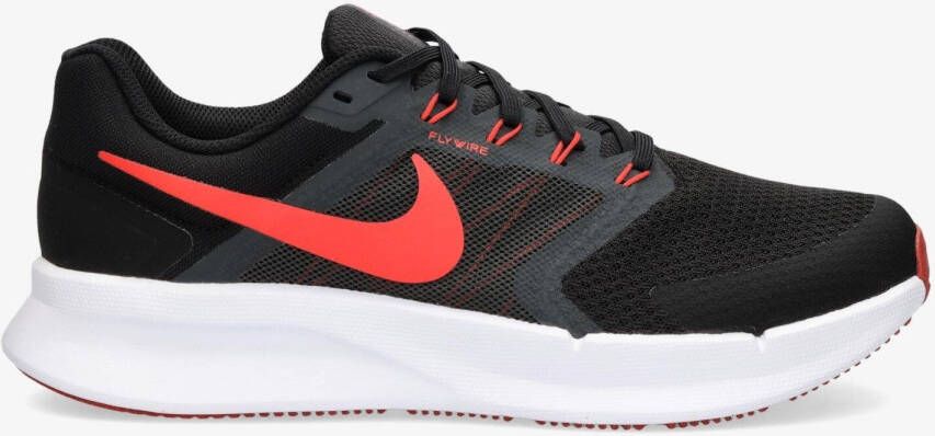 Nike run swift 3 hardloopschoenen zwart rood heren