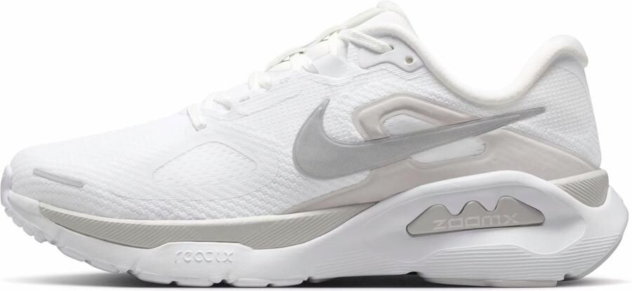 Nike Structure Plus hardloopschoenen voor dames (straat) Wit