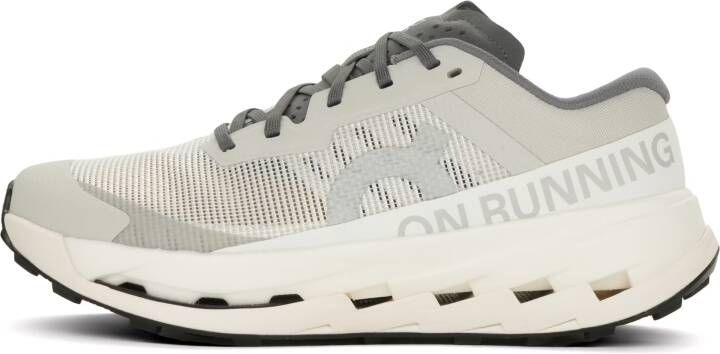 On Women's Cloudultra 3 Trailrunningschoenen grijs