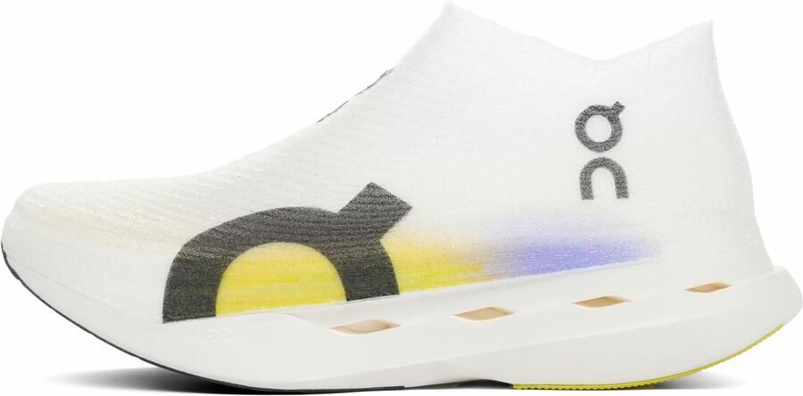 On LightSpray Cloudboom Strike Unisex