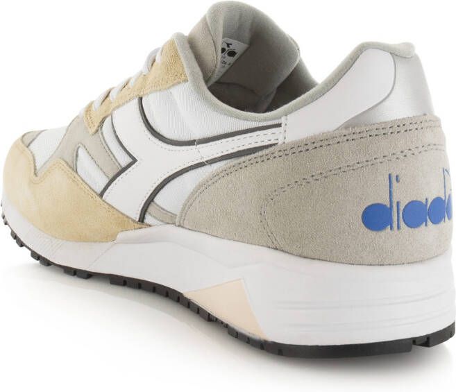 Diadora N902