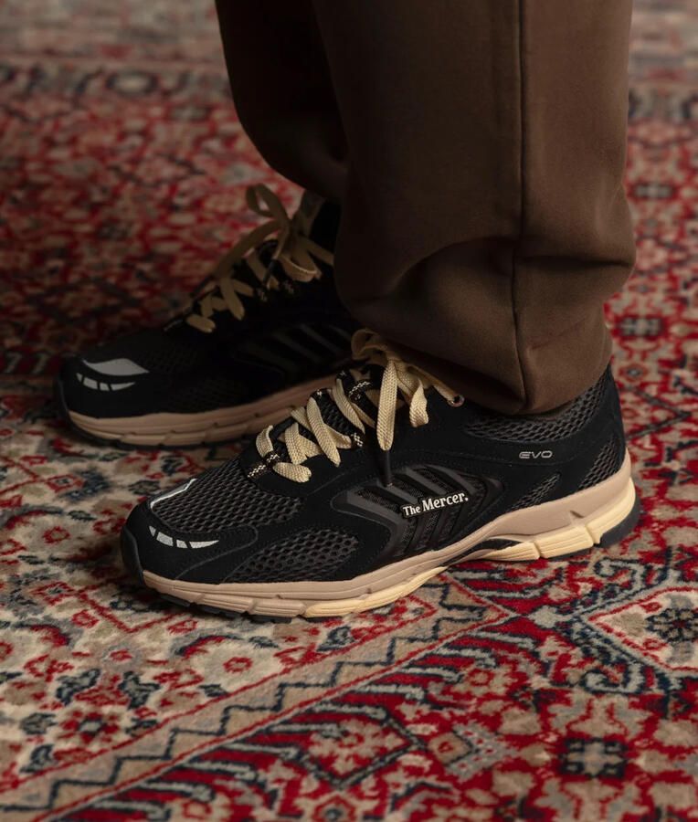 MERCER AMSTERDAM Lage Sneakers Heren The Re-run Evo Suède Zwart - Foto 4