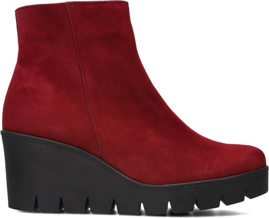 GABOR Enkellaarsjes Dames 780.1 Maat: 39 Materiaal: Suède Kleur: Rood