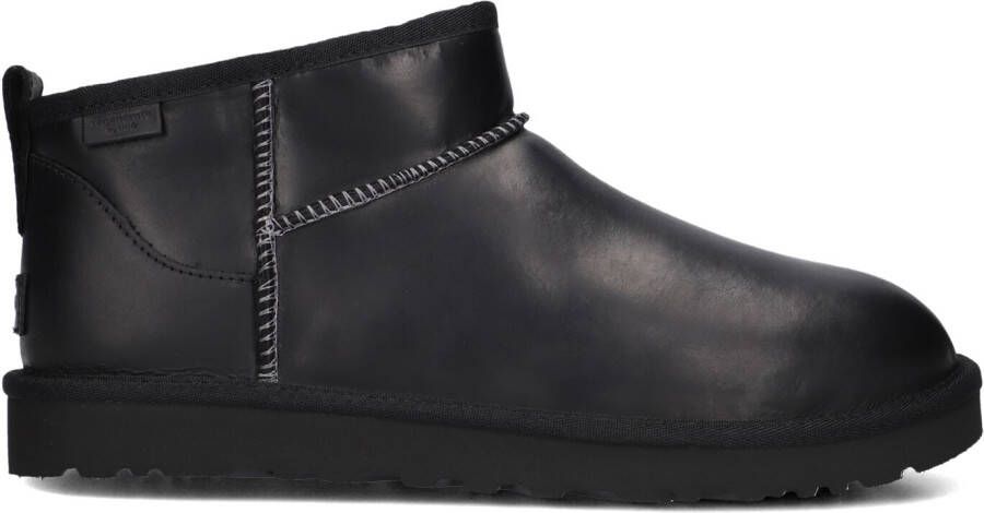 UGG Vachtlaarzen Heren M Classic Ultra Mini Maat: 42 Materiaal: Leer Kleur: Zwart