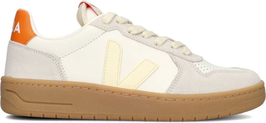 VEJA Lage Sneakers Dames V-82 Maat: 36 Materiaal: Leer Kleur: Creme