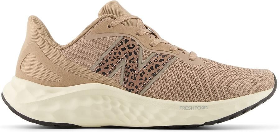 New Balance Women's Fresh Foam Arishi V4 Sneakers beige - Foto 2
