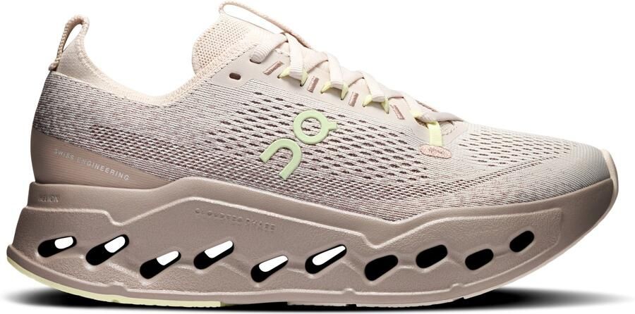 On Women's Cloudsurfer Max Hardloopschoenen grijs