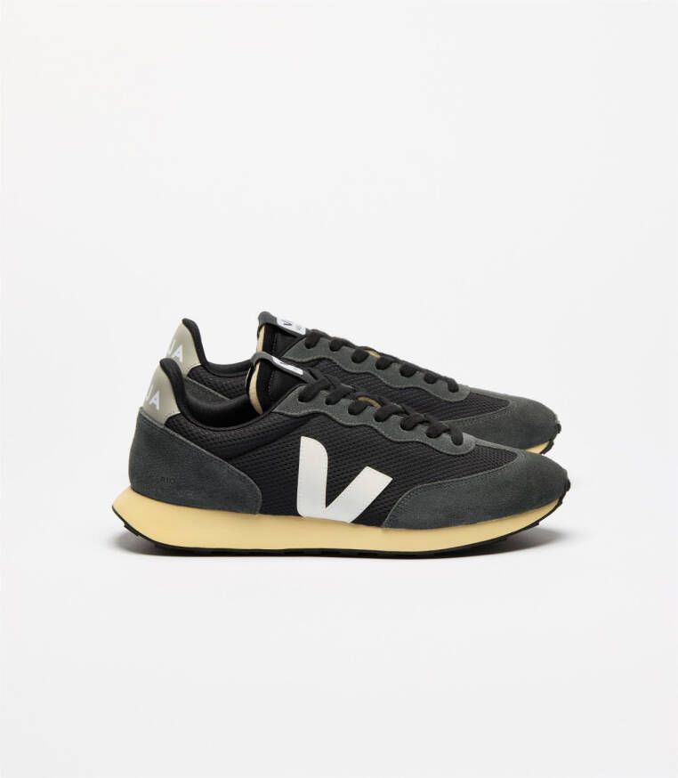 Veja Rio Branco II Sneakers zwart