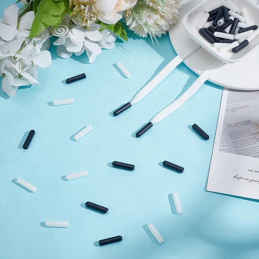 52 Stuks Plastic Veterschoen Eindstukken Zwart en Wit voor Sneakers en Hoodies