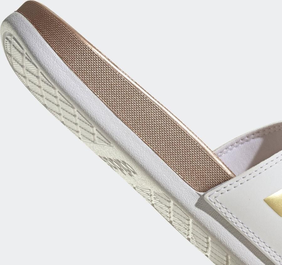 Adidas Women's Adilette Comfort Badge of Sports Sandalen 2 3 beige - Foto 4