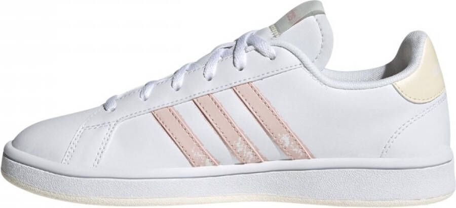 Adidas Performance Grand Court Beyond De schoenen van het tennis Vrouw Witte