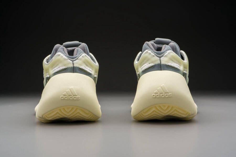 Adidas Yeezy 700 V3 Fade Salt ID1674 1 3 Kleur als op foto Schoenen