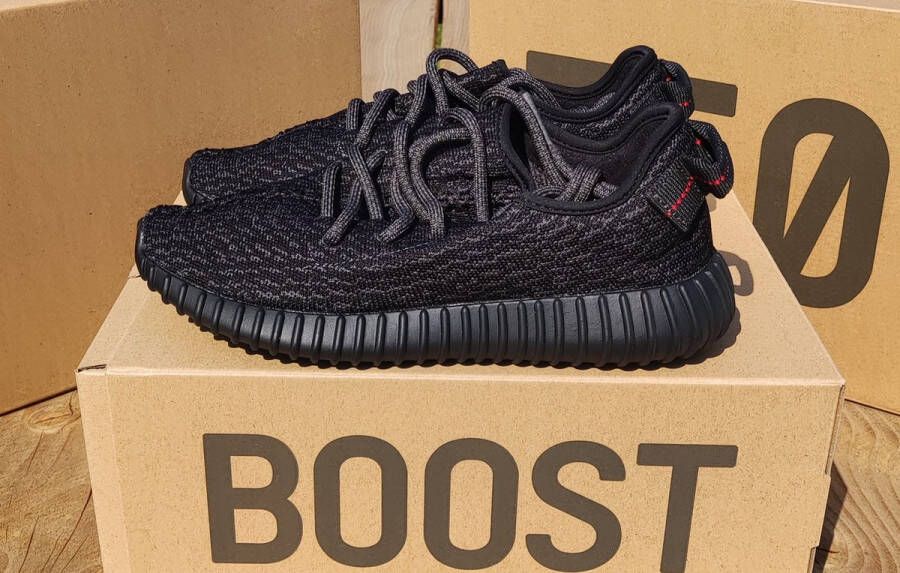 Adidas Yeezy Boost 350 Pirate black US