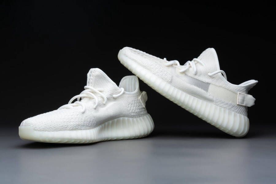 Adidas Originals Yeezy Boost 350 V2 W Running in beige formaten: 36 2 3