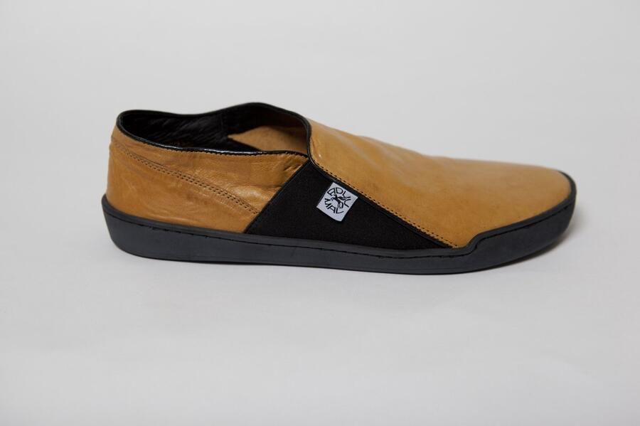 ADUUMAL DAOS Barefoot Cognac