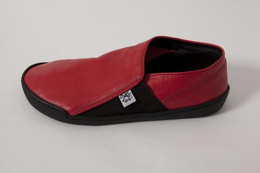 ADUUMAL DAOS Barefoot Red
