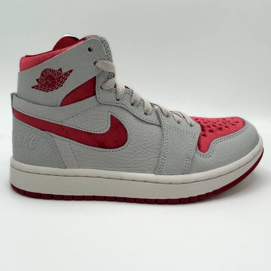 Air Jordan 1 Zoom CMFT 2 WMNS (Valentine's Day)