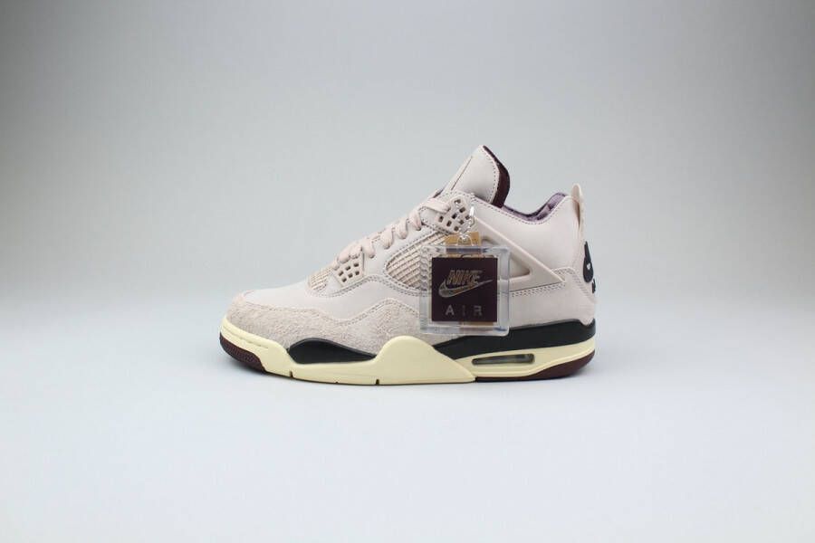 Air Jordan 4 OG A Ma Maniére 'While You Were Sleeping' FZ4810-200 beige fossil grijs suède gebroken wit sneakers hoog