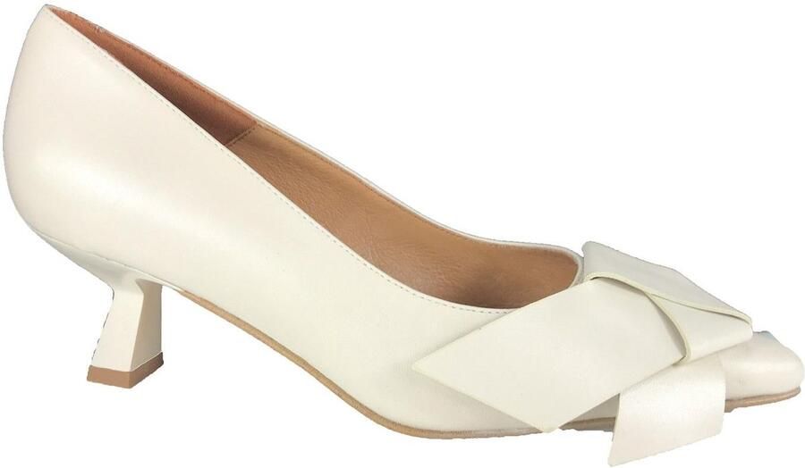 Angel Alarcon PUMP 25060-416C