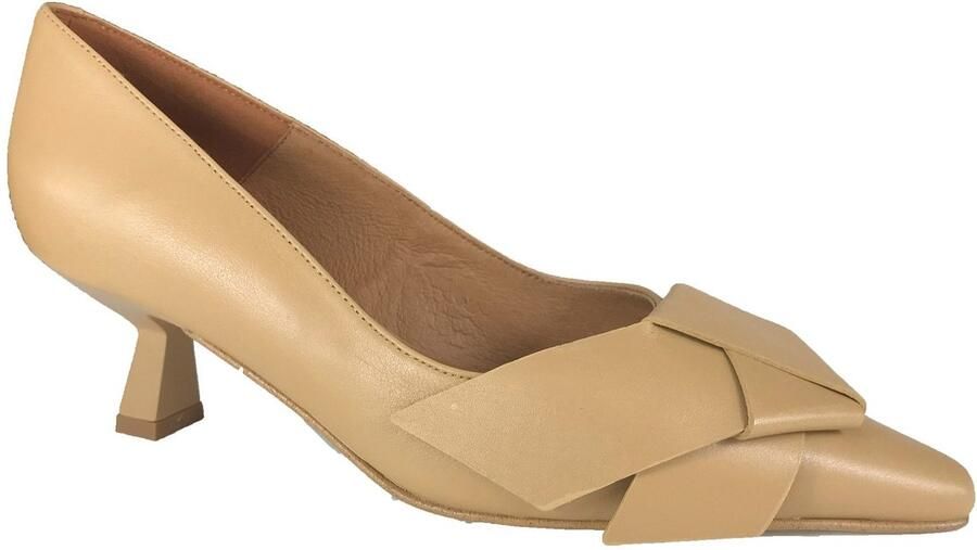 Angel Alarcon PUMP 25060-416C