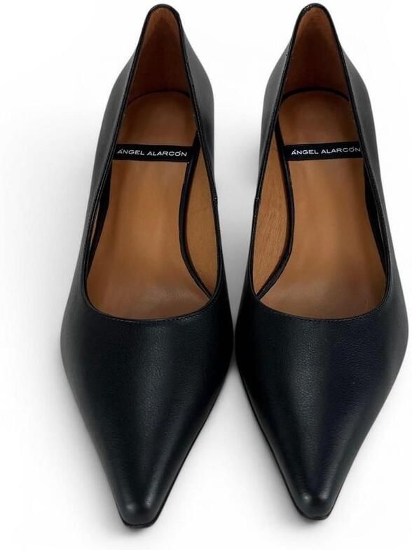 Angel Alarcon PUMP 25552