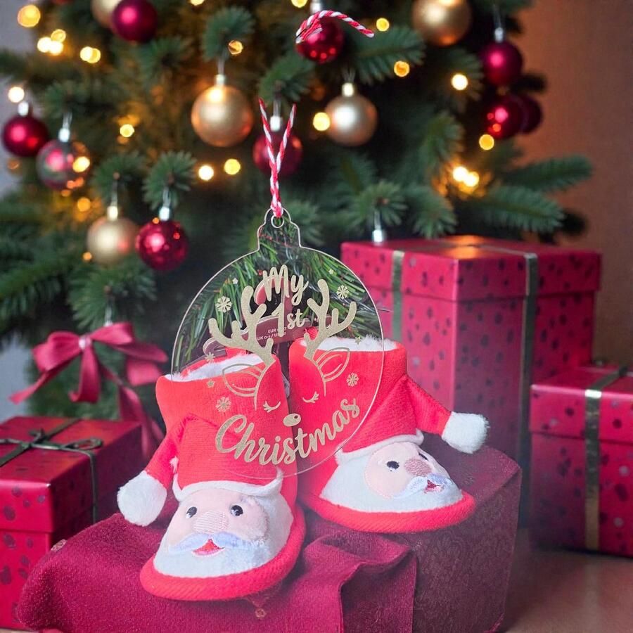 Angro Babyslofjes Kerst Luxe Babycadeau met Plexiglas Kerstbal “My First Christmas”