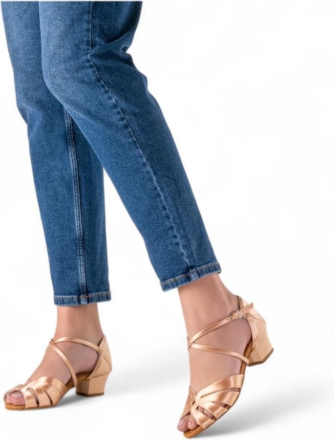 Anna Kern Dames Dansschoenen Monique 973 35 met lage hak van Open teenontwerp Gekruiste bandjes Suede zool Licht beige satijn