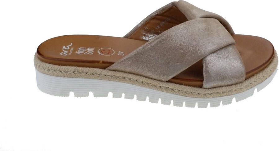 Ara Flexibele antislip sandaal voor dames Beige Dames