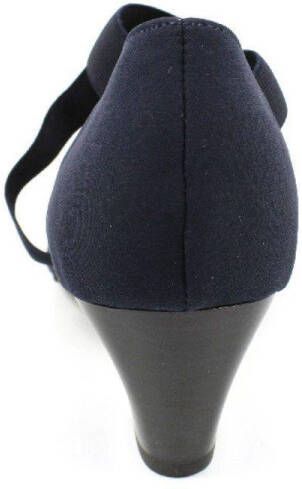 Ara Pumps