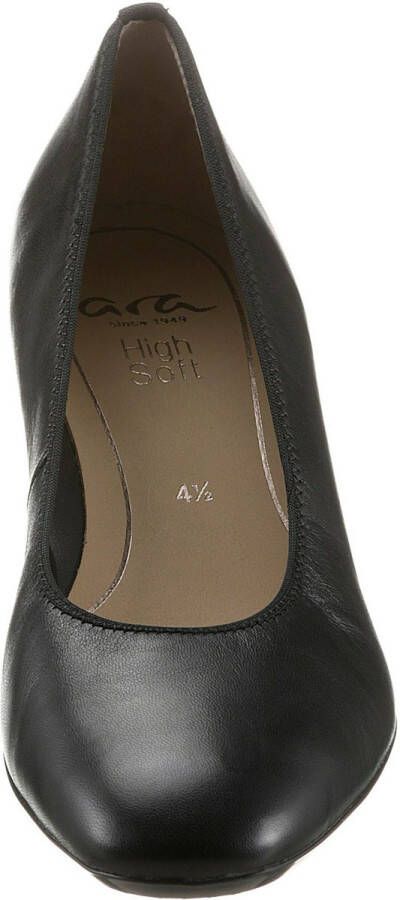 Ara Pumps Milano Business schoen in klassieke uitstraling met blokhak