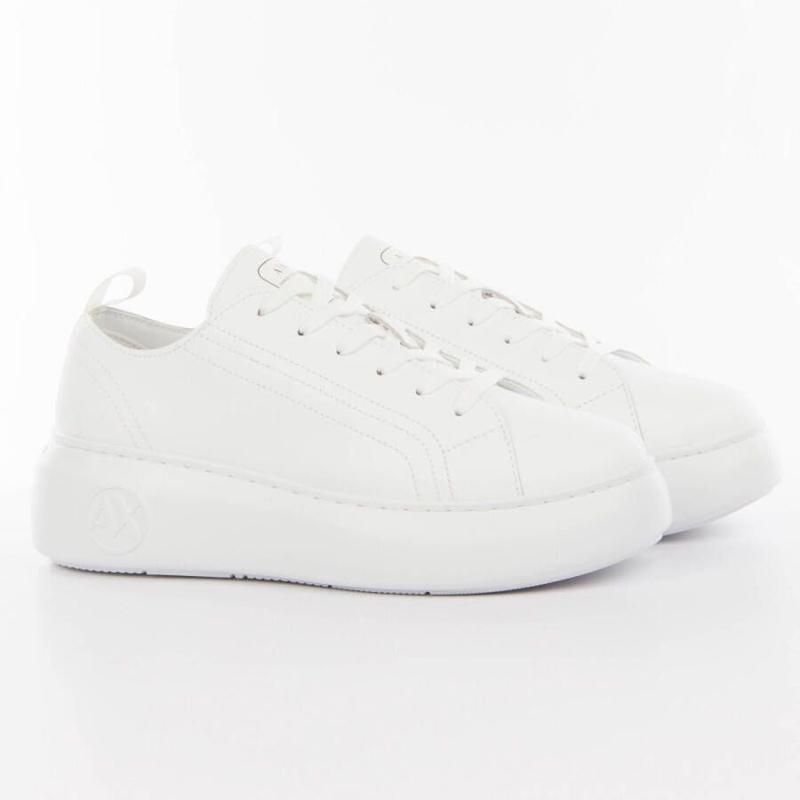 Armani Exchange Witte Sneakers voor Dames met Rubberen Zool Wit Dames
