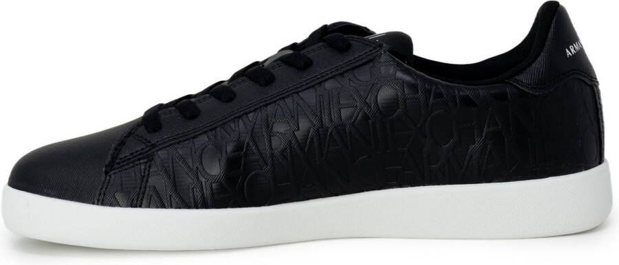 Armani Exchange Zwarte lage profiel sneakers met reliëf logo print Zwart Heren