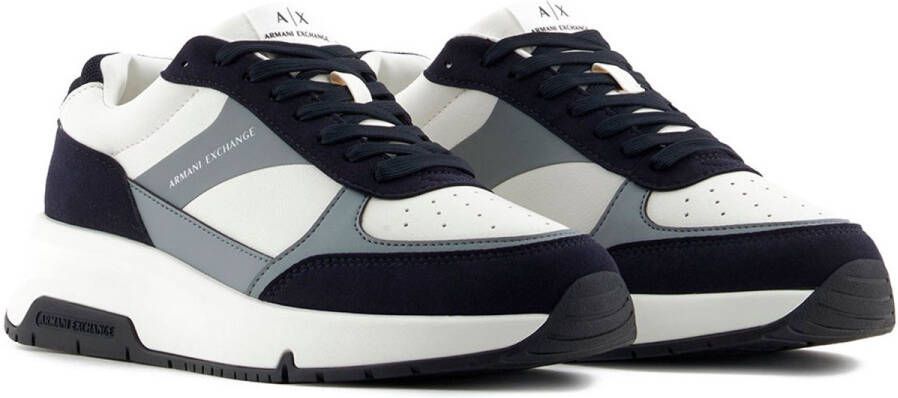 EAX Lage Sneakers Contrasterende detailtrainers