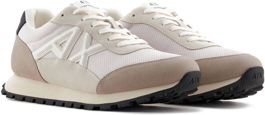 Armani Exchange Beige Veterschoenen met Rubberen Zool