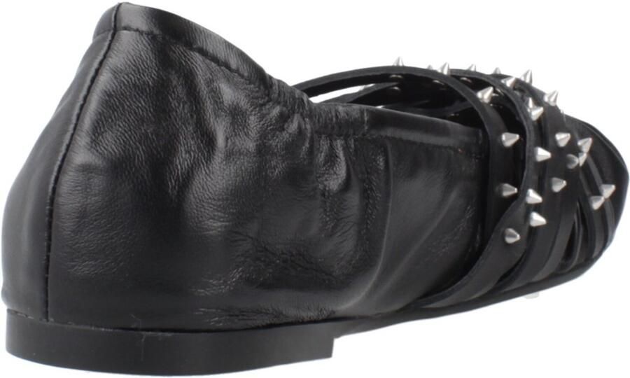 Ash Ballerina's BRENDAH