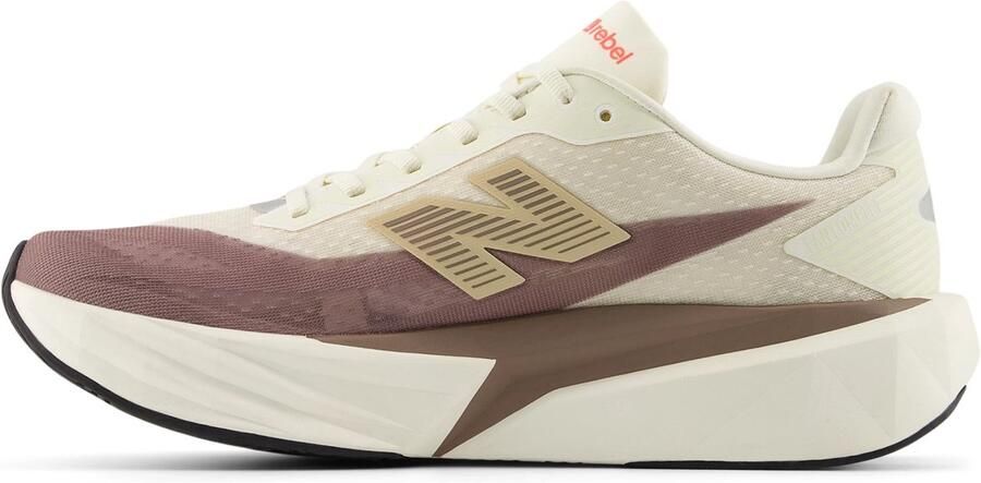 ASICS Novablast 4 Platinum. Hardloopschoenen Unisex-Blue Expanse Champagne