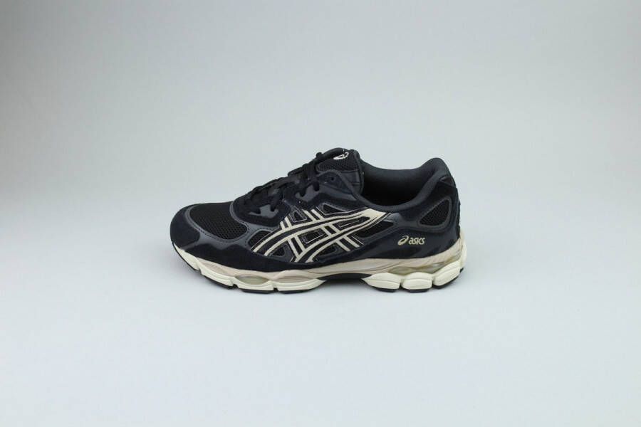 ASICS Moderne hardloopschoenen geïnspireerd op iconische ontwerpen Black Heren