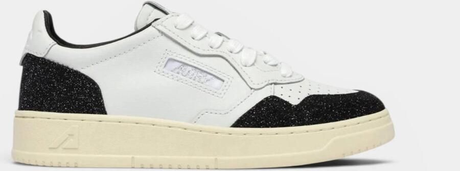 Autry Lage Sneakers Medalist Low Leather White Stars Off Black ( 's)