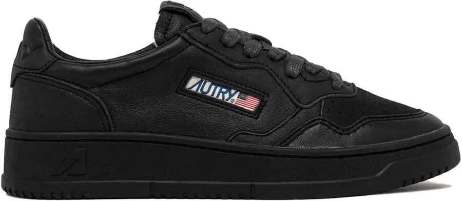 Autry Lage Sneakers Baskets Medalist Low cuir de chèvre