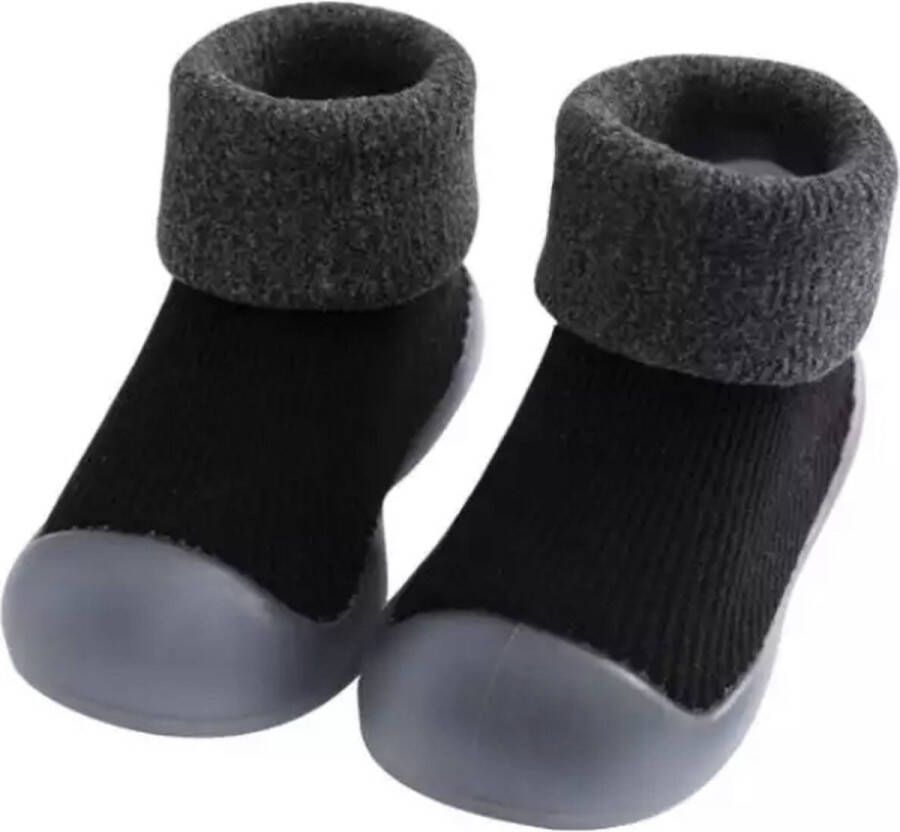 Fleece anti slip babyschoentjes Slof sokken Eerste loopschoentjes van Baby Slofje Effen zwart