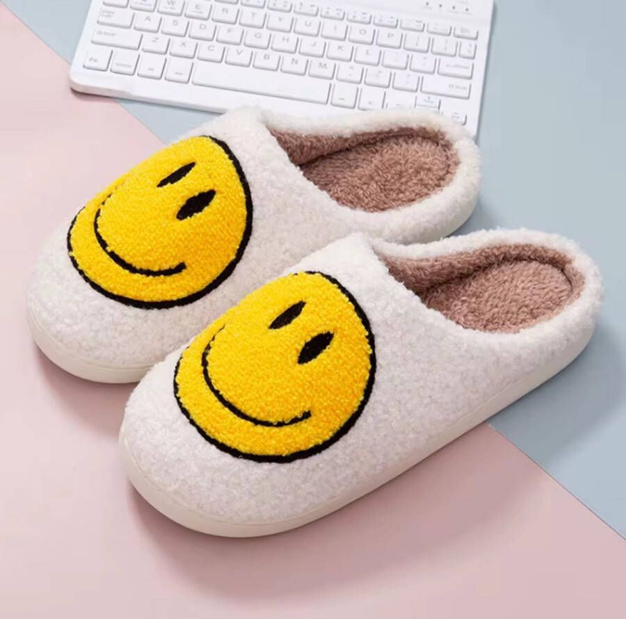 Baby-slofje.nl Smiley Pantoffels van Baby-Slofje Smiley Sloffen Pantoffels Sloffen instappers Kinderen Wit Geel