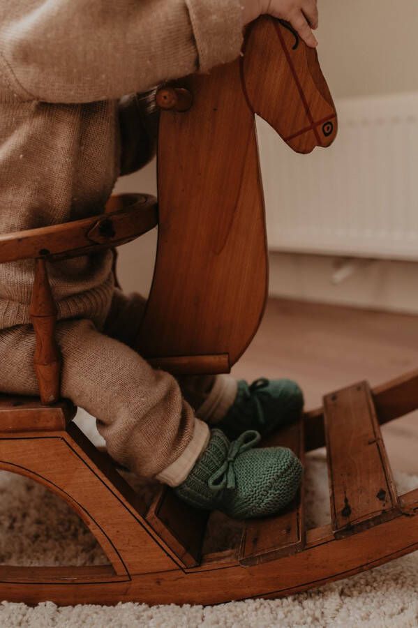 BabyRoomBoom Baby slofjes Merino Wol met chette Groen