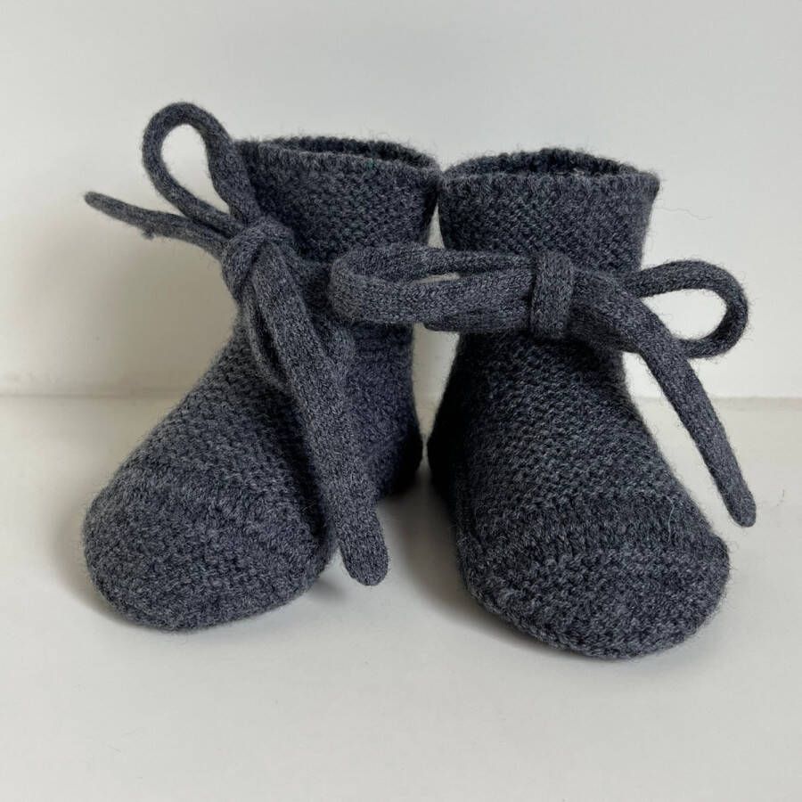 BabyRoomBoom Baby slofjes Merino Wol met Veter Donkergrijs