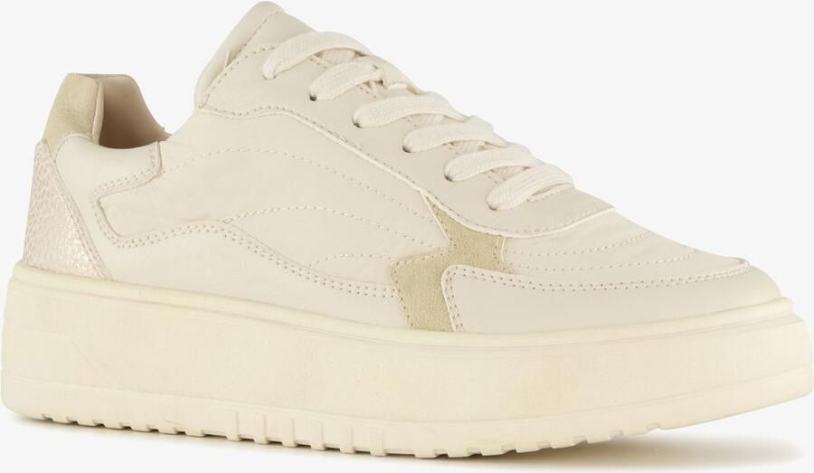BLUE BOX dames sneakers met plateauzool beige Uitneembare zool